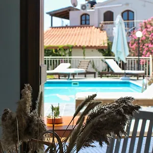 Elia Woodstone Villa